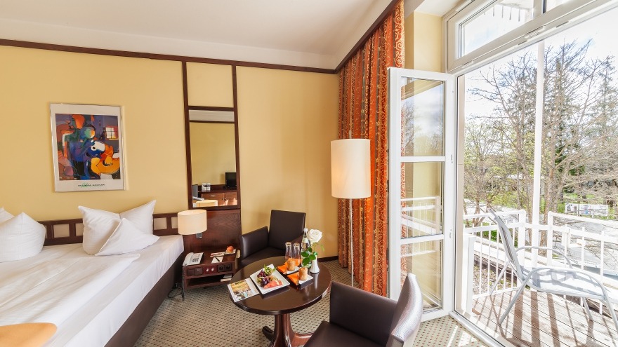 Classic-Zimmer Fensteransicht relexa hotel Bad-Steben