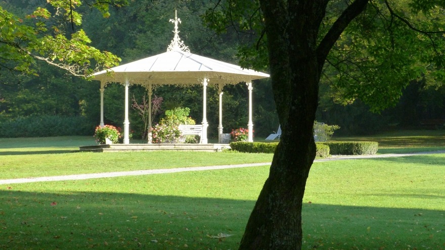 Blick in den schönen Kurpark Bad Steben