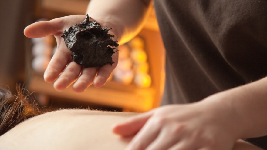 Wohltuendes Moorpeeling im relexa hotel Bad Steben