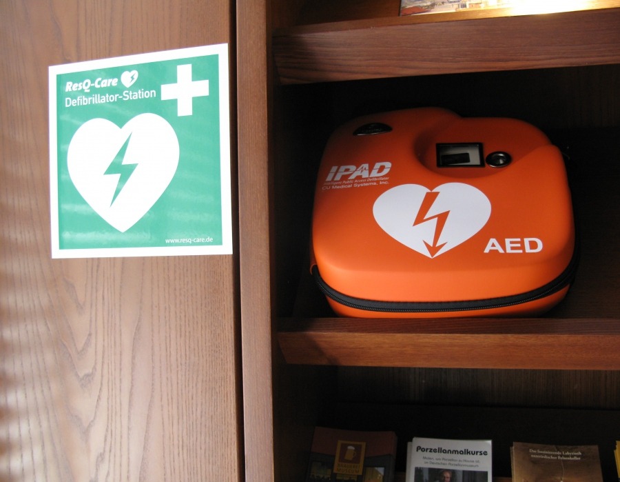 Ein Resq Defibrillator Im Relexa Hotel Bad Steben